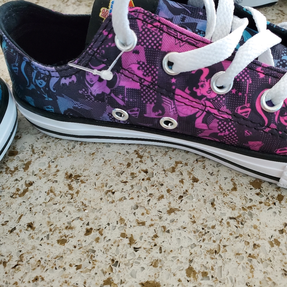 Converse - Picture 5 of 8